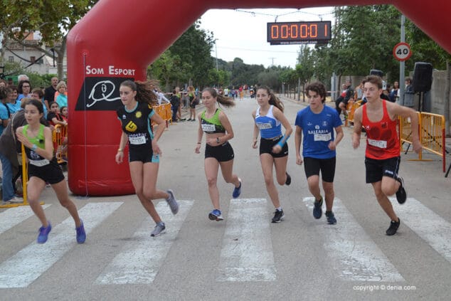 una de las salidas de las carreras inferiores