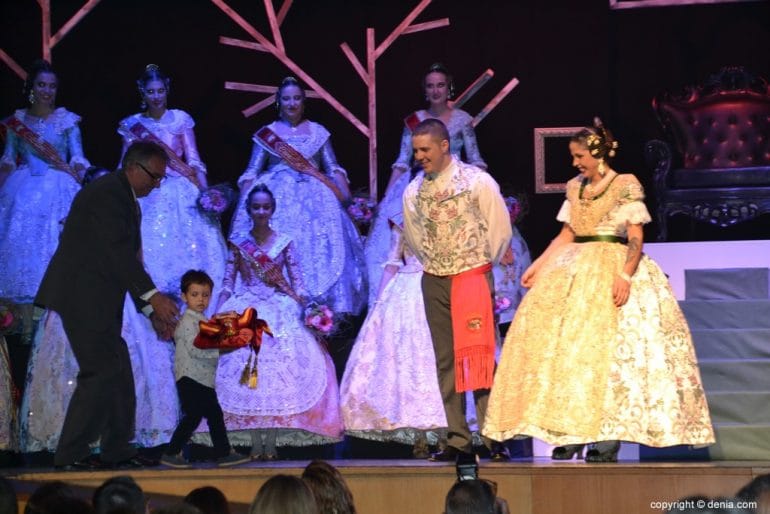 Presentación París Pedrera 2019 - Imposición de banda