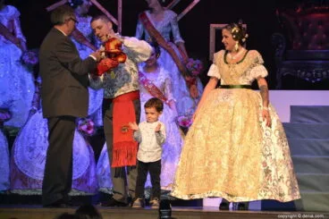 Presentación París Pedrera 2019 – Imposición de banda