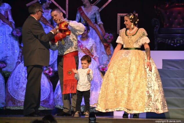 05 presentacion paris pedrera 2019 imposicion de banda