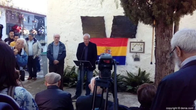22 homenaje del pspv de denia a los republicanos fusilados vicent grimalt