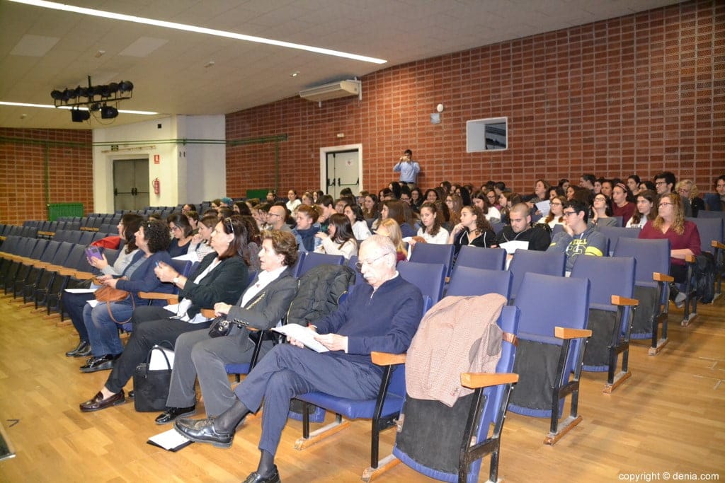 asistentes a las i jornadas gerontologicas de gasterra