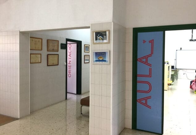 aulas del colegio cervantes