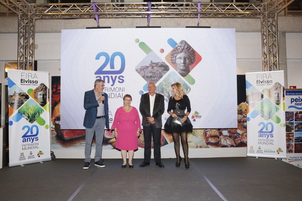 autoridades en la inauguracion de la feria de eivissa en denia