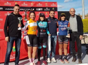 ayda parra en el podio de la nucia
