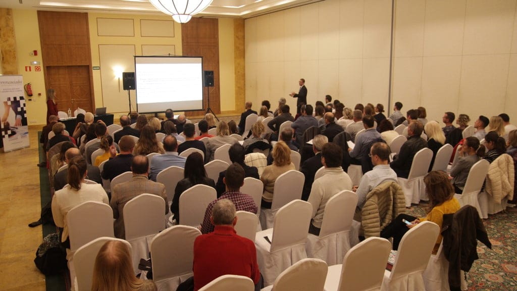 Gran éxito en la conferencia impartida por Ferrer Asociados Estudio Jurídico y Económico sobre alquileres turísticos 1 charla sobre la problematica de alquileres turisticos