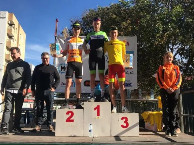 ciclistas del uc montgo