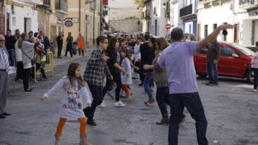 dansa de denia en baix la mar