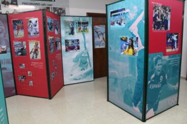 exposicion sobre mujeres deportistas en la uned de denia