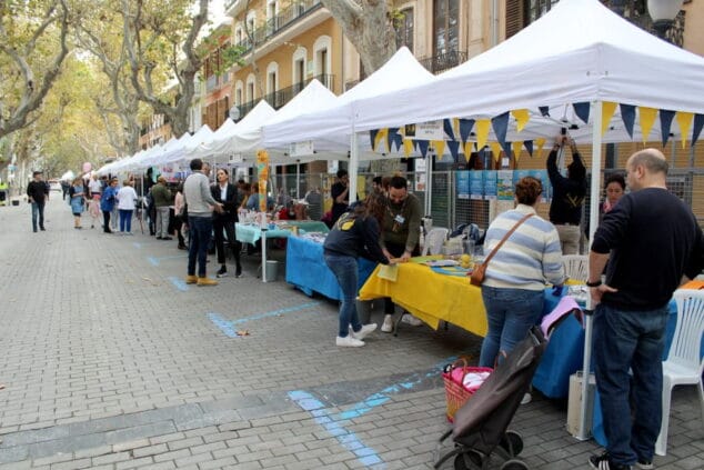 feria de asociaciones en la calle campos