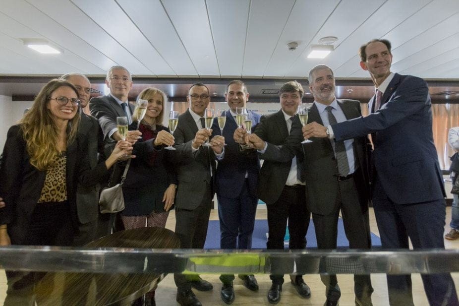 inauguracion de la ruta entre huelva y las islas canarias