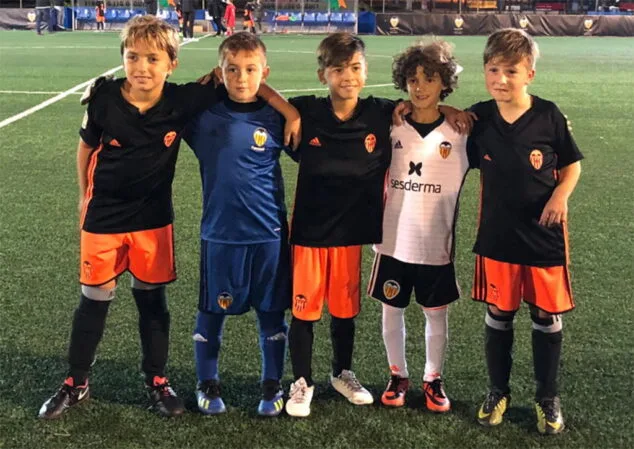 jugadores del equipo benjamin b