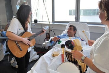musicoterapia en el hospital de denia jpg