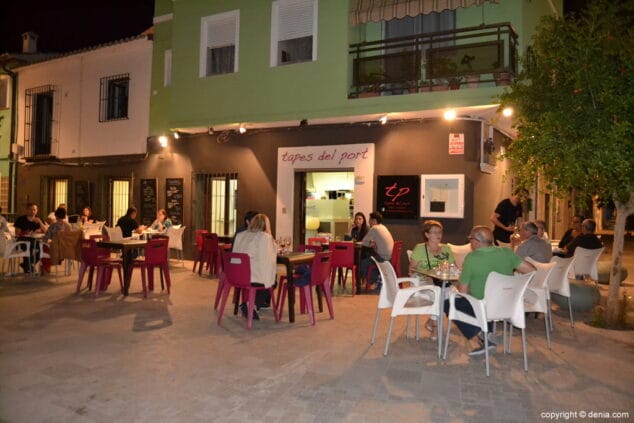 noche en tapes del port