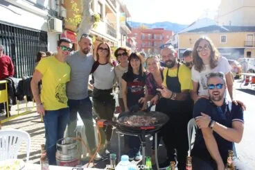 Participantes en el concurso de paellas del Oeste