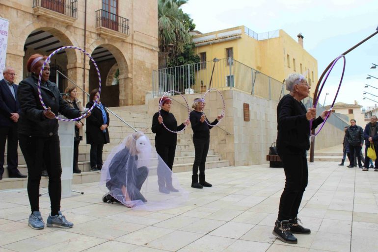 Performance of the Day Against Gender Violence in Dénia