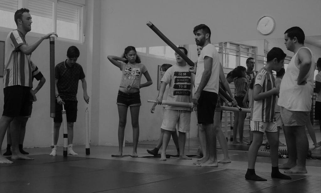 usuarios de condenados al bordillo