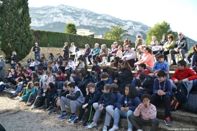 12 dia de santa lucia denia 2018 asistentes a la misa