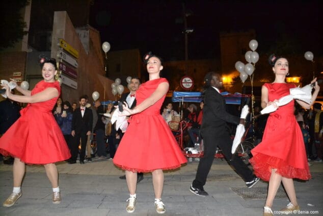Dénia se pone guapa para dar la bienvenida a la Navidad con la 'Nit de la Llum' 23 20 nit de la llum denia 2018 bailes