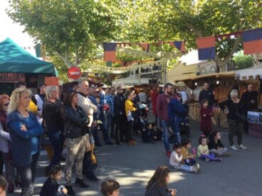 Asistentes al Mercado medieval de ONdara