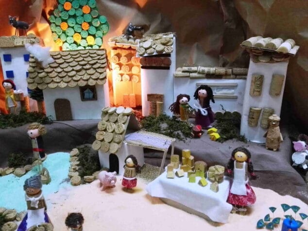 Marina Bermejo, del colegio Montgó, gana el concurso de tarjetas de Navidad 13 belen del colegio cervantes