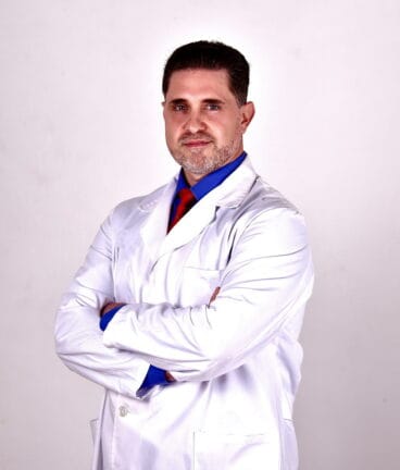 Doctor Juan José Ballester Giménez de Clínica Dr.Ballester