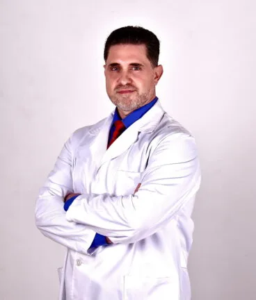 Doctor Juan José Ballester Giménez de Clínica Dr.Ballester