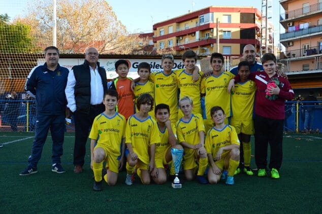 El Hércules CF se proclamó vencedor del 'Torneo Ciudad de Dénia' en Benjamín y Alevín 11 em fb denia subcampeon alevin