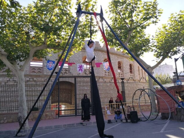 espectaculo en el mercat medieval de ondara
