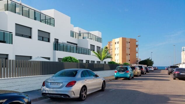 Fantásticas propiedades en Residencial Tierra Marina, a tan solo 50m de la playa Els Molins 3 exterior del residencial tierra marina