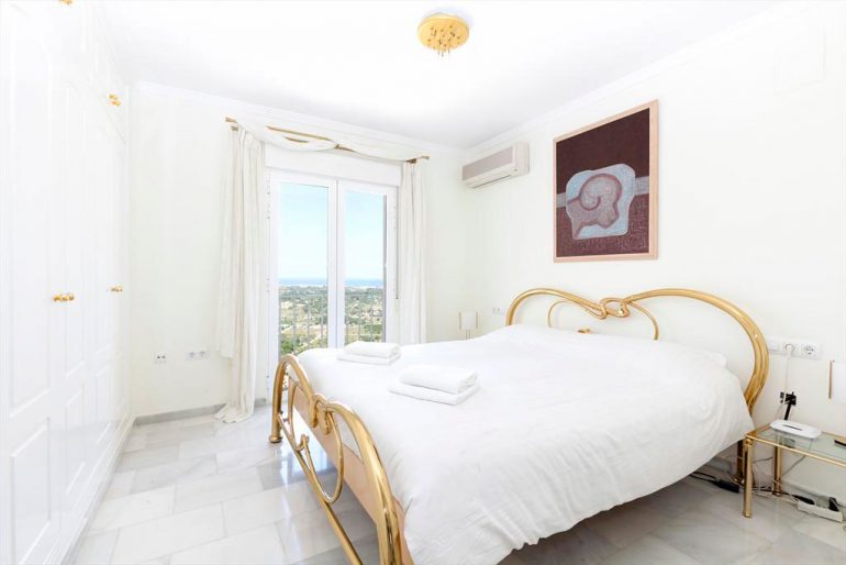 Luminoso dormitorio Quality Rent a Villa