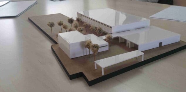 maqueta del colegio de la xara