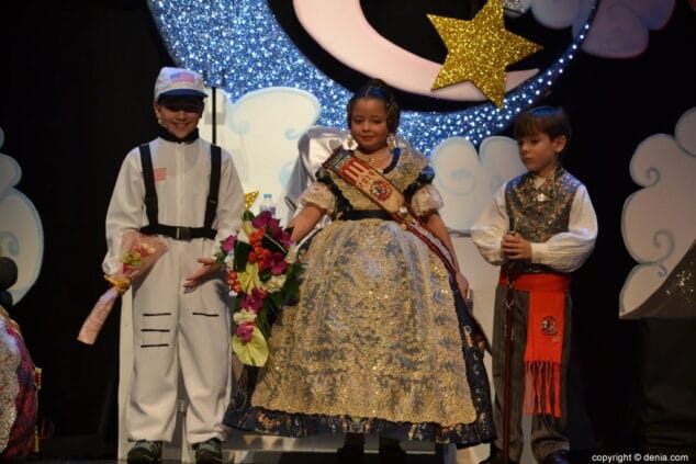 30 presentacion infantil oeste 2019 martina y rafa con martin