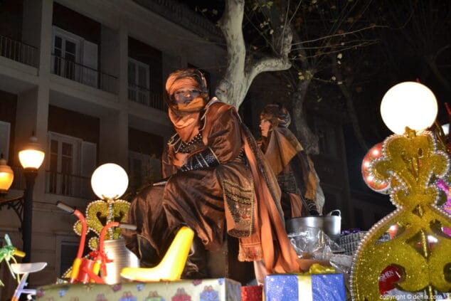 39 cabalgata reyes magos denia 2019 carroza de gaspar
