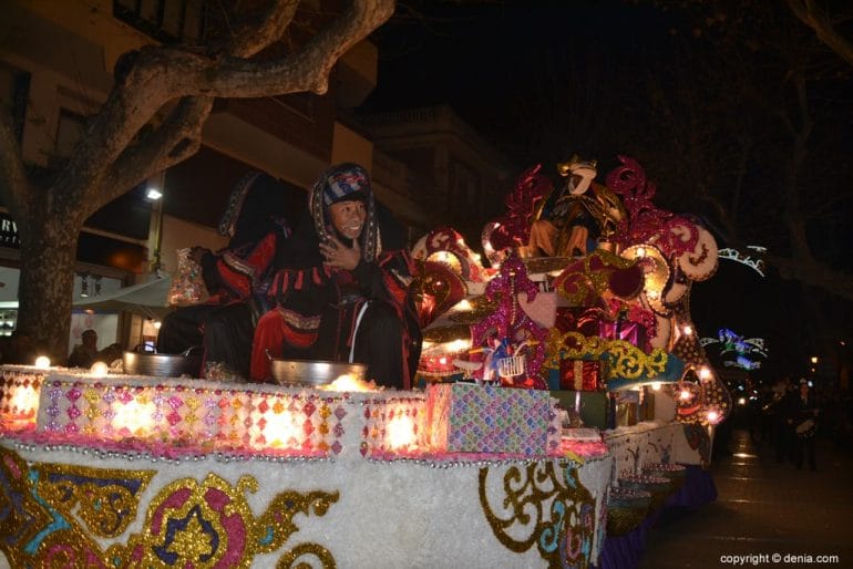 Cabalgata Reyes Magos Dénia 2019 - Carroza de Baltasar