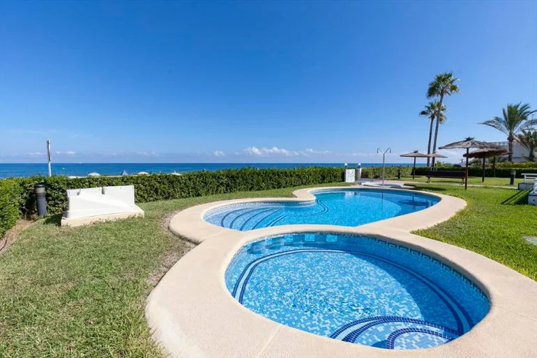 Duplex penthouse Gemeenschappelijk zwembad Kwaliteit Renta Villa