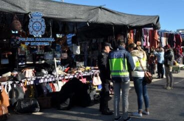 detenidos en el mercadillo de denia por falsificacion