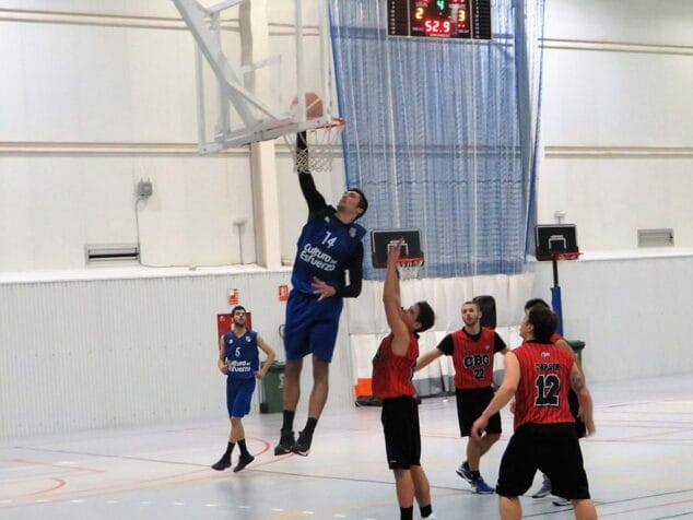 senior dianense colgado del aro