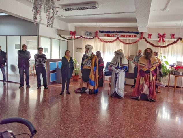 visita de los reyes magos a la residencia santa lucia