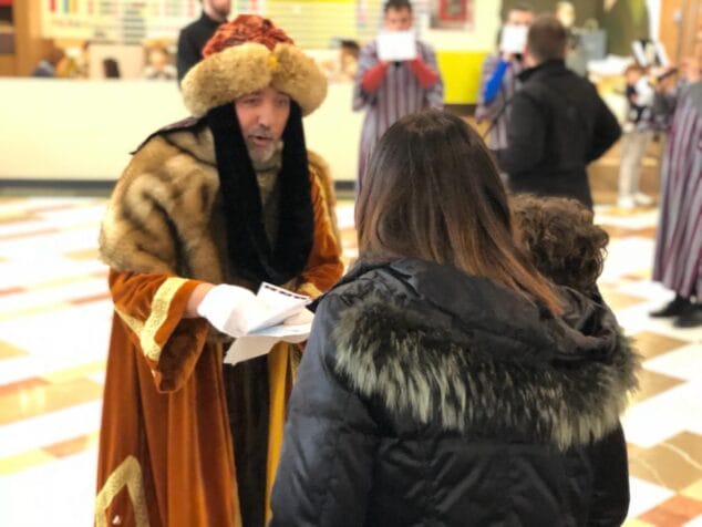 El Cartero Real visitó el Centro Comercial Portal de la Marina 9 visita del cartero real al centro comercial