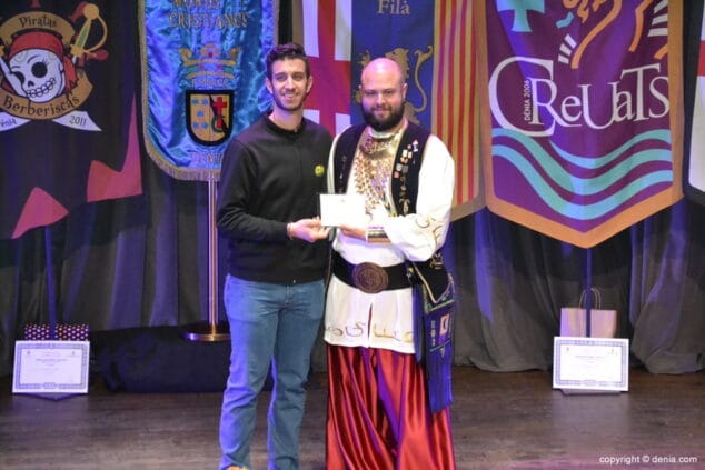 La FEMMICC homenajea a Paco Muñoz y al músico dianense Josep Marí en la presentación de capitanas durante los actos del Mig Any 2019 9 03 presentacion de capitanas mig any 2019 josep mari