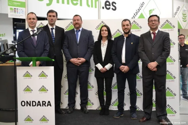 Leroy Merlin Compact llega a Ondara tras una inversión de 1.200.000 euros 9 05 leroy merlin compact ondara directivos y autoridades