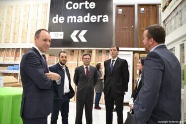 Leroy Merlín Compact Ondara – autoridades en la inauguración