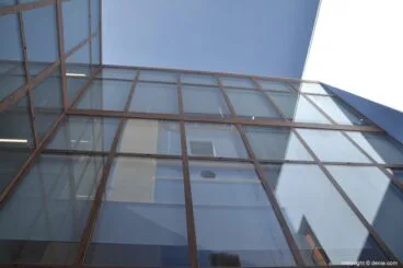 Inauguración nueva biblioteca Dénia – cristalera