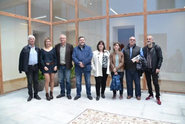 "La biblioteca que Dénia se merece" abre sus puertas con la ciudadanía volcada en el evento 17 18 inauguracion nueva biblioteca denia autoridades
