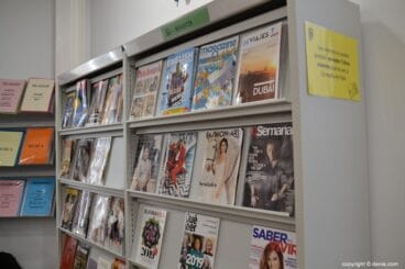 Inauguración nueva biblioteca Dénia – revistas