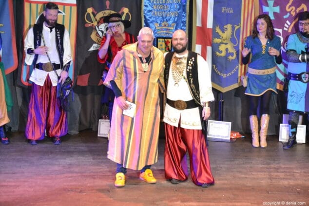 La FEMMICC homenajea a Paco Muñoz y al músico dianense Josep Marí en la presentación de capitanas durante los actos del Mig Any 2019 31 25 presentacion de capitanas mig any 2019 primer tro fila walies