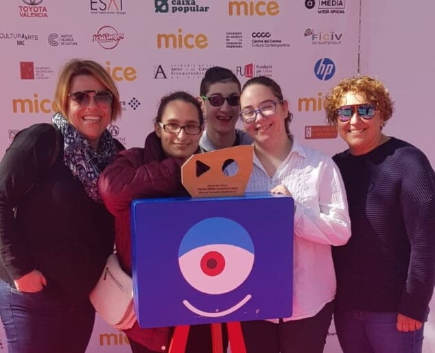 alumnos del ies numero 3 en el mice