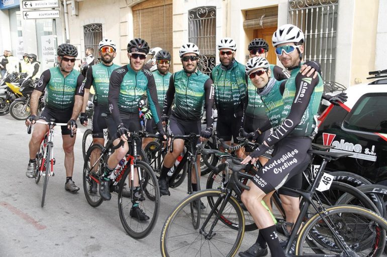 Ciclistas del Vito Mortesbike