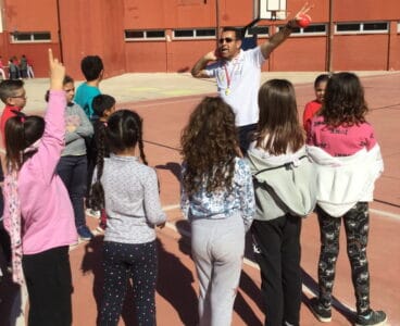 Entrenos de atletismo en el colegio Llebeig